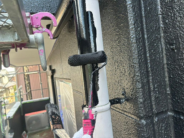 岐阜県岐阜市 竪樋 上塗り